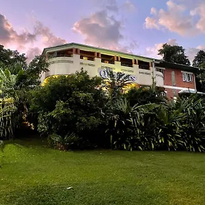 Quarters Gasthuis Babinda